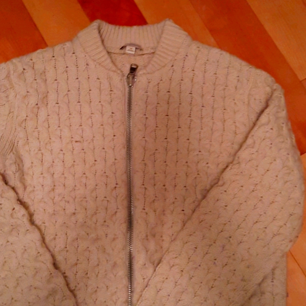 Full zip sweater